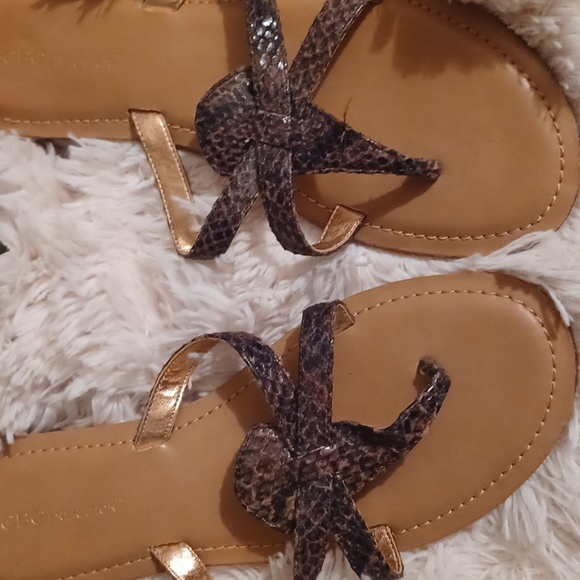 🌻🌻🌻SUPER CUTE SANDALS - Picture 2 of 7